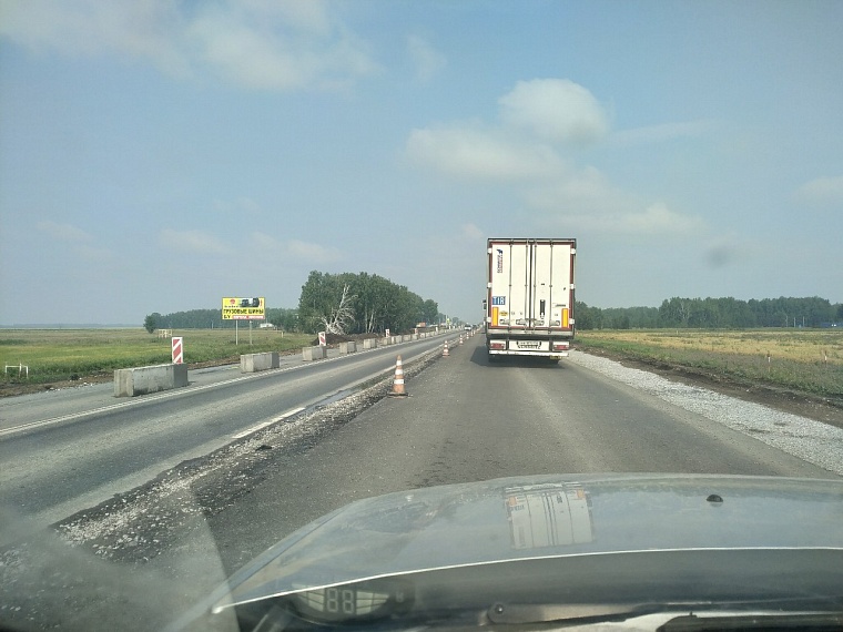 Расширение дороги до четырех полос со стороны Омска