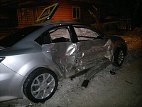 Бордюр проткнул автомобиль и смертельно ранил пассажирку