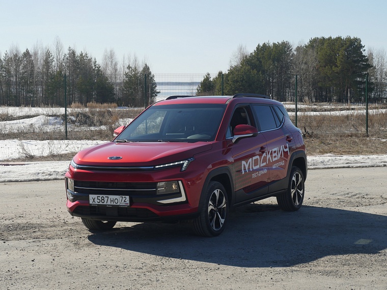 Бензин или электричка? Знакомимся с "Москвичами" на тюменских дорогах