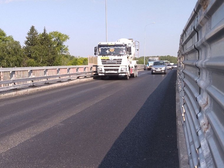 В Тюмени на путепроводе через Транссиб начался третий этап дорожных работ