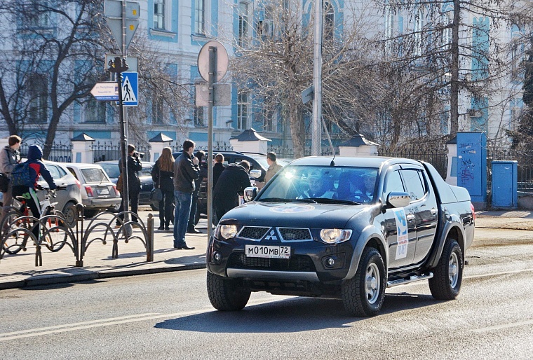 Участники автопробега в честь легендарных советских разведчиков проедут 1,5 тыс. км