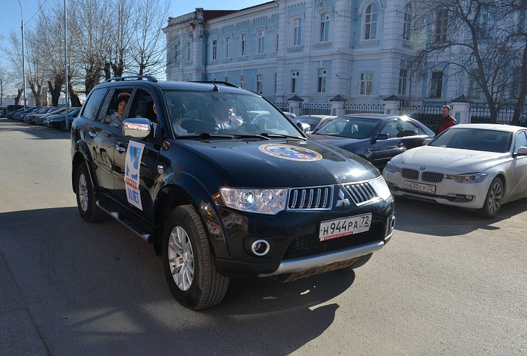 Участники автопробега в честь легендарных советских разведчиков проедут 1,5 тыс. км