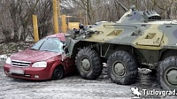 В Ростовской области БТР протаранил Chevrolet с девушкой за рулем