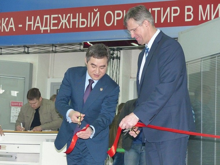 Тюменскую автовыставку украсил Shou car Kiсx