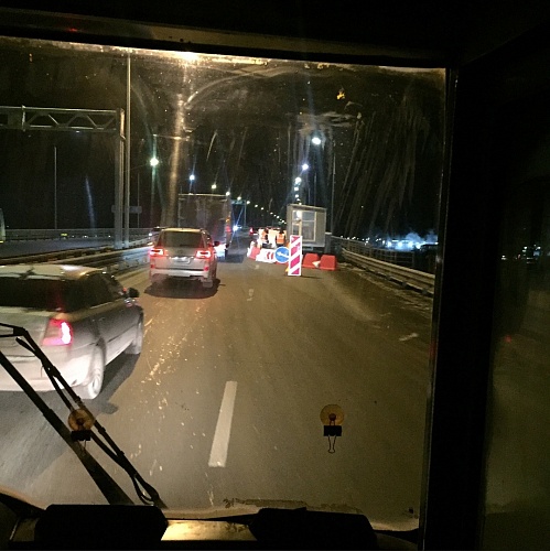 На тюменской кольцевой дороге от Антипино до реки наблюдают огромную пробку