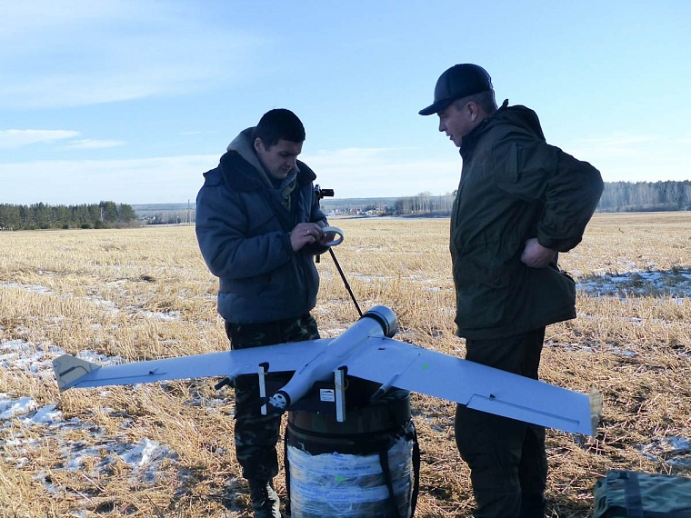 За обгон нарушителей ловит самолет-беспилотник