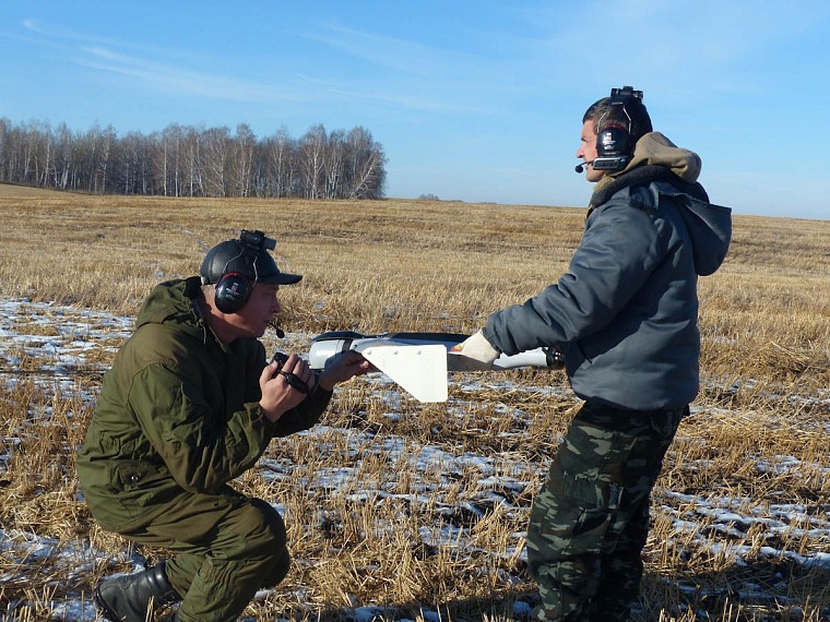 За обгон нарушителей ловит самолет-беспилотник