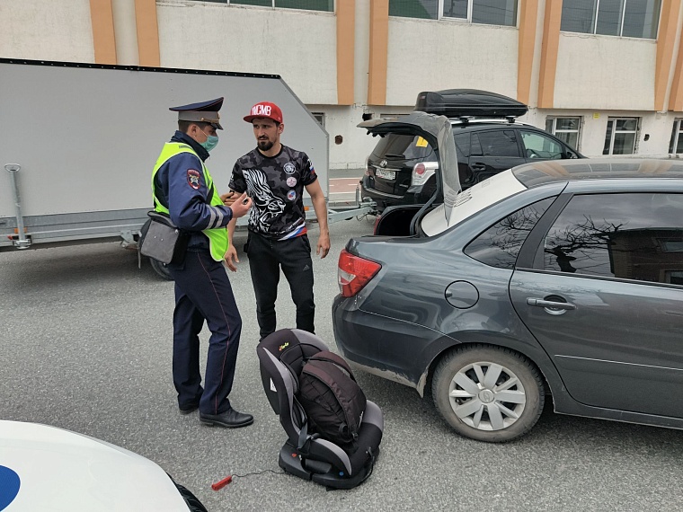 Выйти из сумрака. В Тюмени прошел крупный рейд против тонировок