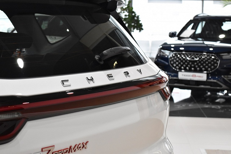 Дилерский центр Чери «Восток Моторс» распродает автомобили со склада по ценам 2023 года