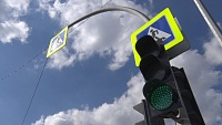 Для безопасности детей на Мысу появились новый светофор, "лежачий полицейский" и пешеходный переход