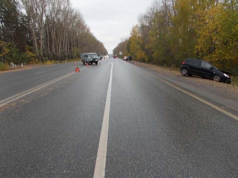 Сбитый насмерть пешеход стоял на проезжей части в темноте