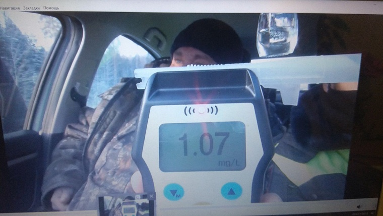 Вчера бухал - признался пьяный водитель фуры сотрудникам ГИБДД