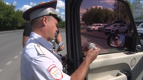 Тюменские водители все чаще используют электронную тонировку
