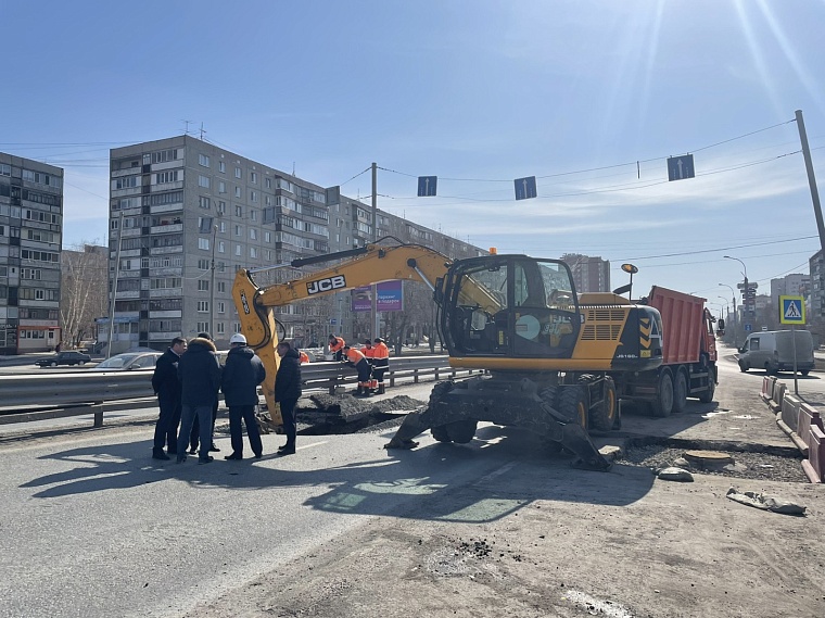 В Тюмени изменили работу светофоров в микрорайонах