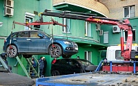 Водитель Infiniti разом оплатил 170 тысяч рублей долга, чтобы не лишиться автомобиля