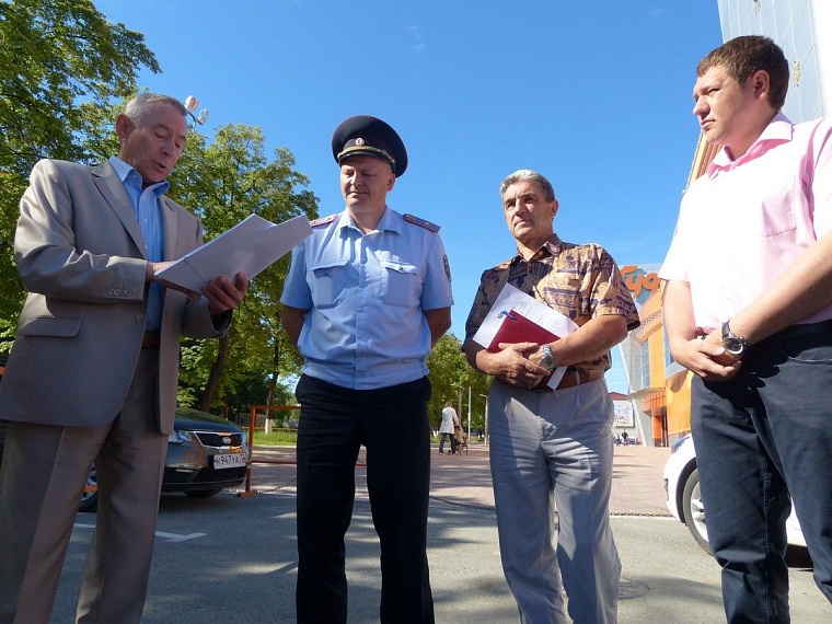 У «Гудвина» 22 парковочных места для инвалидов, а у «Панамы» – 2