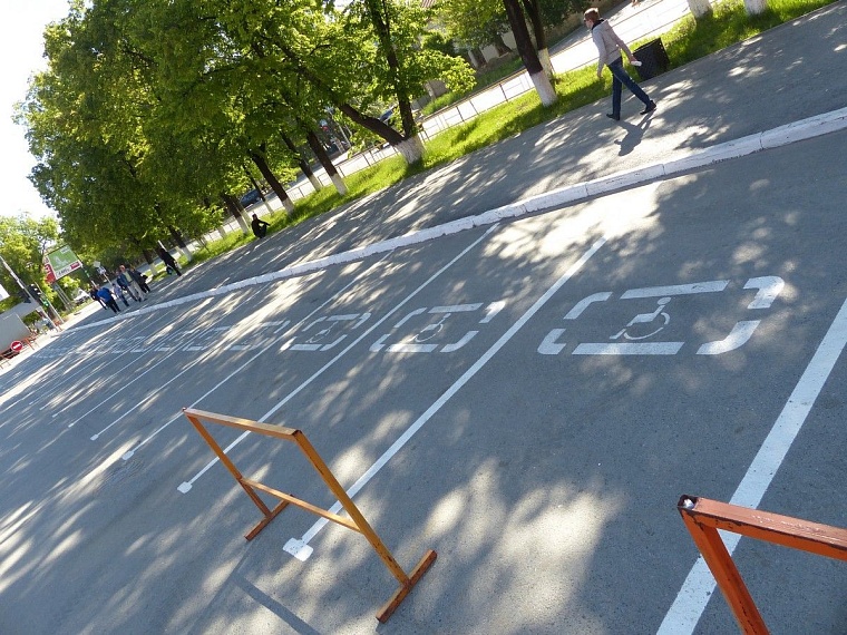 У «Гудвина» 22 парковочных места для инвалидов, а у «Панамы» – 2