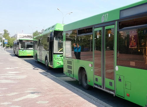 В Тюмени в выходные перекроют Червишевский тракт и дорогу у озера Оброчного: 15 маршрутов пойдут в объезд