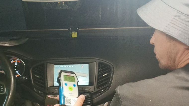 За выходные тюменские автоинспекторы выявили 60 пьяных водителей