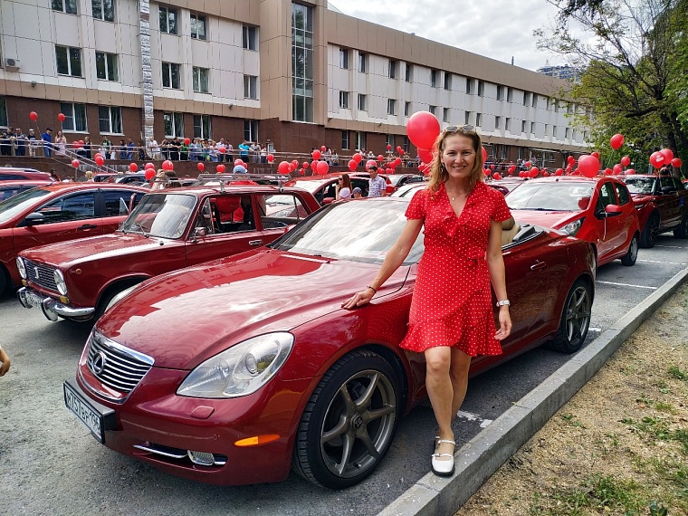 Легендарный Ford Mustang можно увидеть в Тюмени на "Параде красных машин"