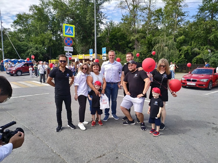 Легендарный Ford Mustang можно увидеть в Тюмени на "Параде красных машин"