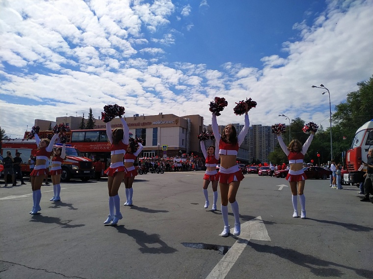 Легендарный Ford Mustang можно увидеть в Тюмени на "Параде красных машин"