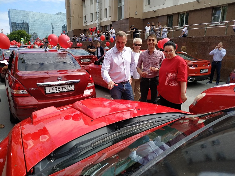 Легендарный Ford Mustang можно увидеть в Тюмени на "Параде красных машин"