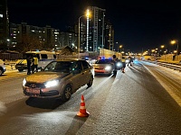 На улице Заполньной в Тюмени провели сплошную проверку водителей