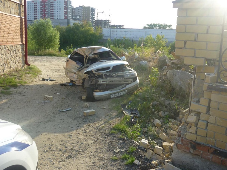 Водитель и пассажирка «Ниссана» погибли, спасая кошку
