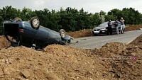 Под Волгоградом пьяный водитель опрокинул машину с детьми: один ребенок погиб