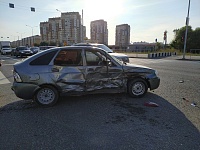 Не пропустил. В ДТП со скорой на перекрестке Федорова и Широтной пострадали трое человек