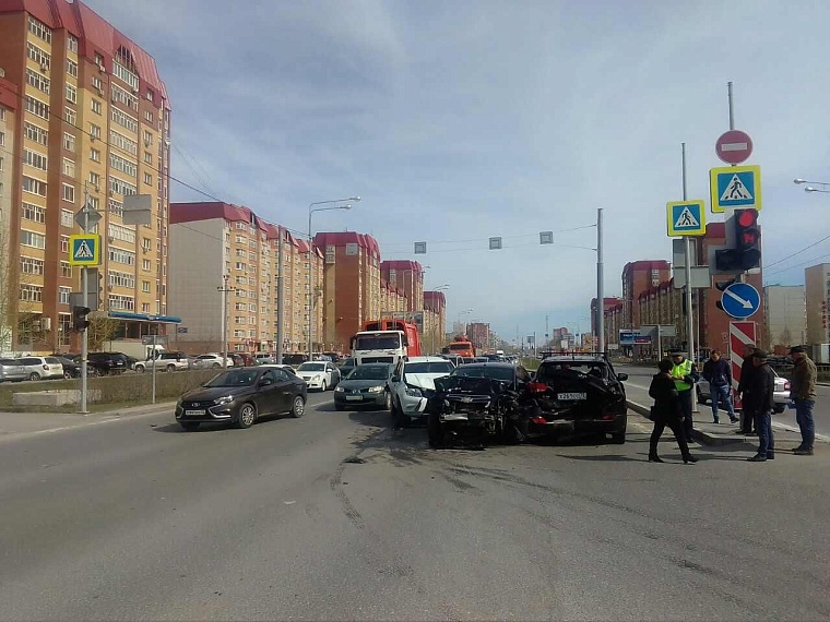 Пенсионер на «Ладе Калине» погиб в Первомай