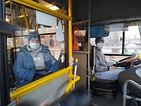 В тюменских автобусах полиция проверяет наличие масок у водителей и пассажиров
