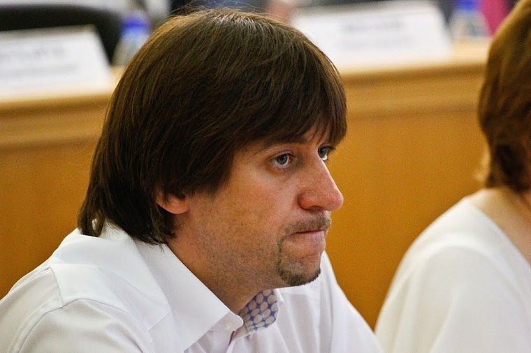 «Лежачие полицейские» в жилой зоне будут ставить одновременно с ремонтом дорог