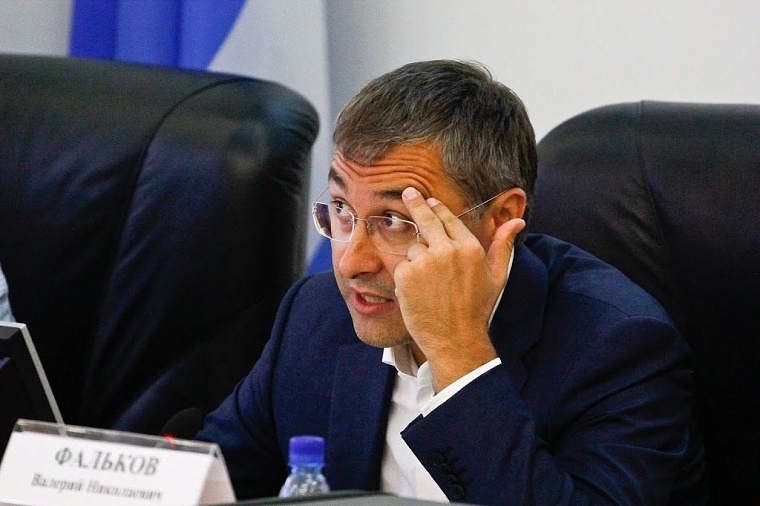 «Лежачие полицейские» в жилой зоне будут ставить одновременно с ремонтом дорог