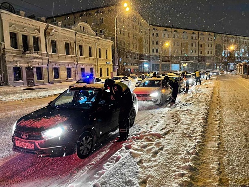 Тюменцев штрафуют за тонировку на автомобилях и отсутствие ОСАГО