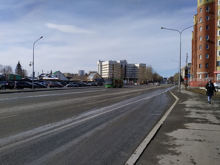 Улица Московский тракт через два года после ремонта