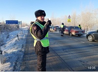 На дороге Тюмень-Криводанова проходит сплошная проверка водителей