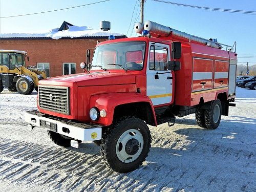 Автопарк тюменского регоператора пополнился противопожарной техникой
