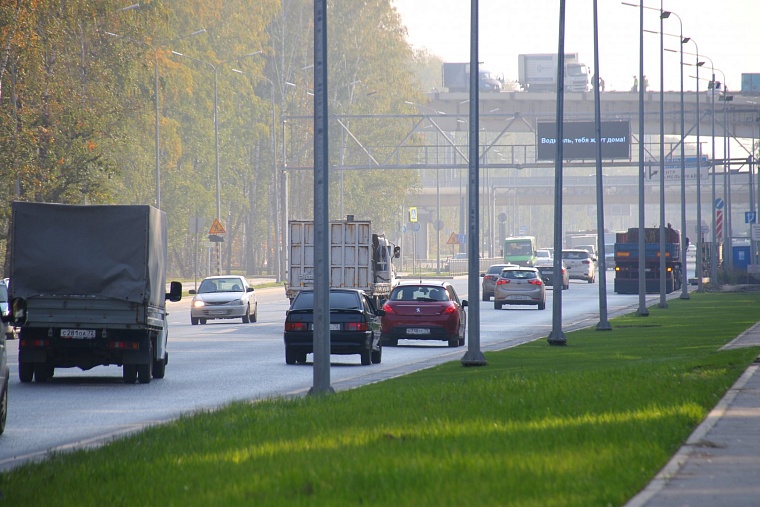 В Тюмени трехуровневую развязку на перекрестке Мельникайте и Дружбы сдадут раньше срока