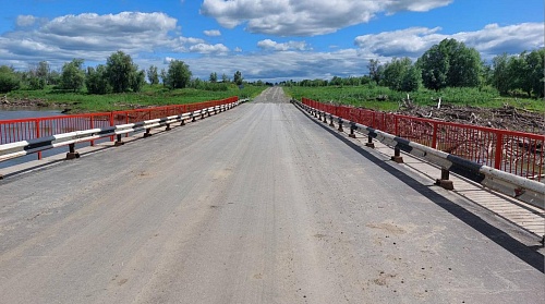 В Викуловском районе восстановили мост через реку Ишим
