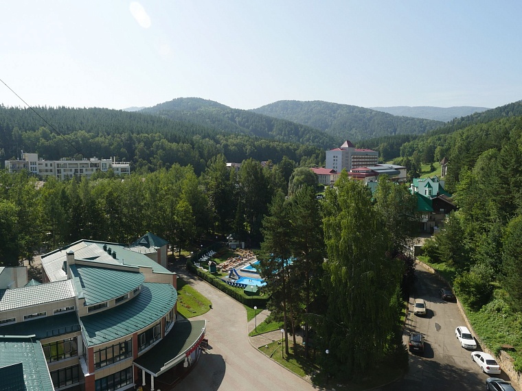 От каких болезней лечат в санаториях Алтая