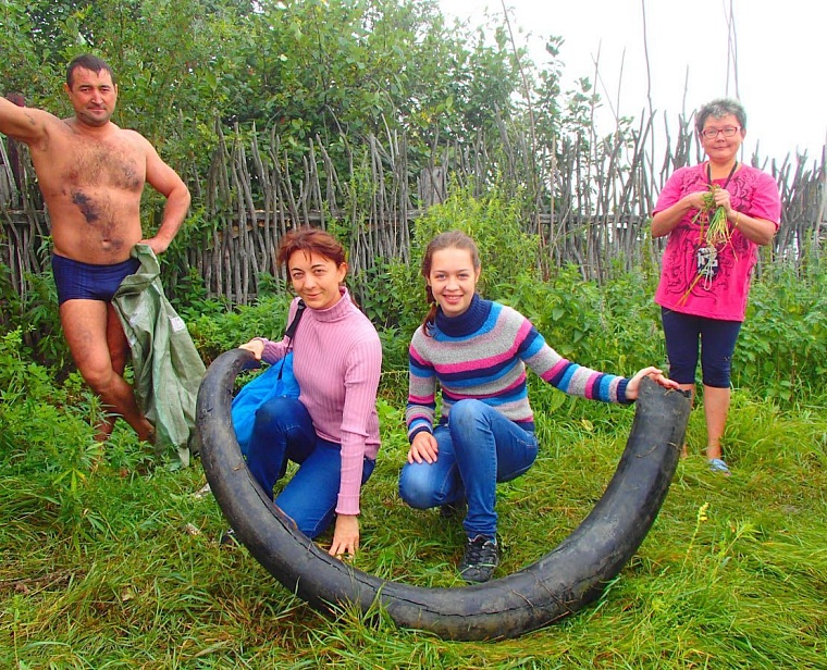 Со дна Ишима подняли гигантский бивень мамонта