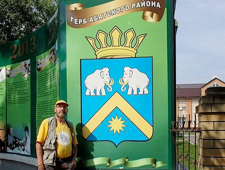 Со дна Ишима подняли гигантский бивень мамонта