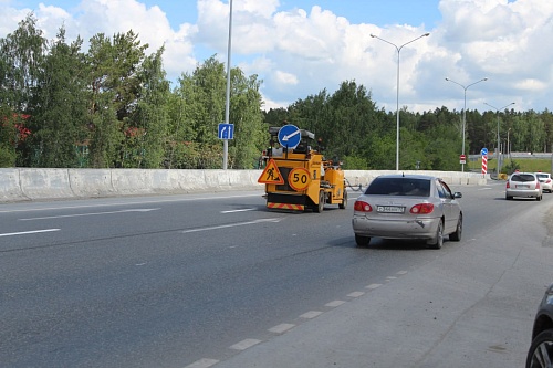 На самых загруженных тюменских магистралях нанесут разметку из термопластика