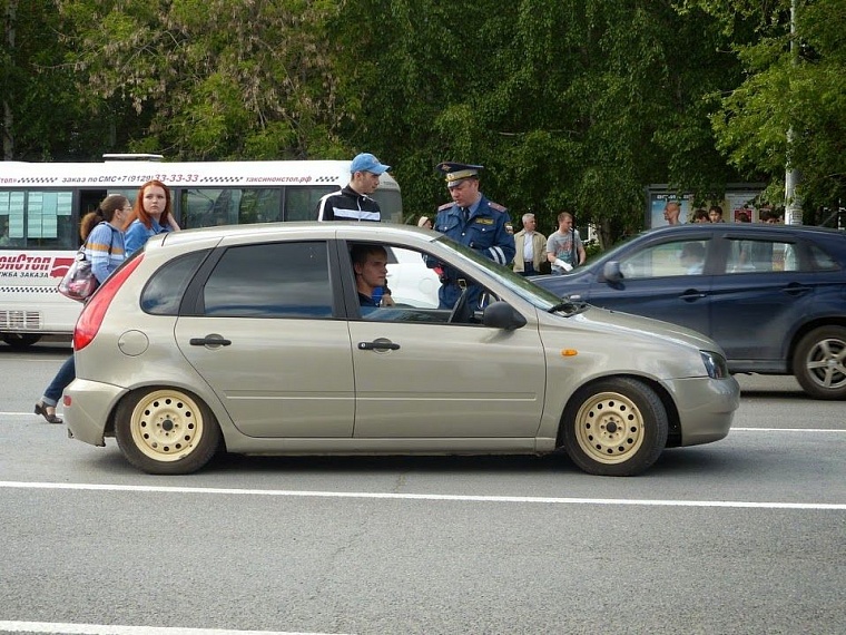 За езду «без посадки» тюменцам выписывают штраф