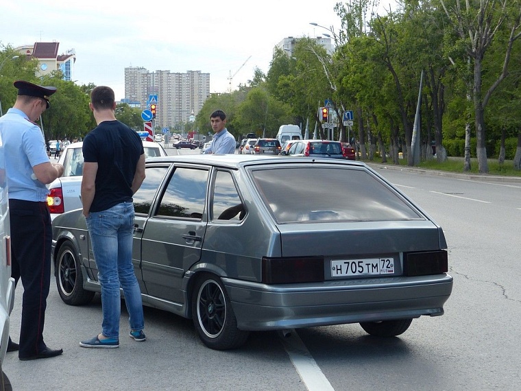 За езду «без посадки» тюменцам выписывают штраф