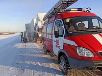 Горячие выходные: пожарные спасли от мороза 9 водителей и их пассажиров
