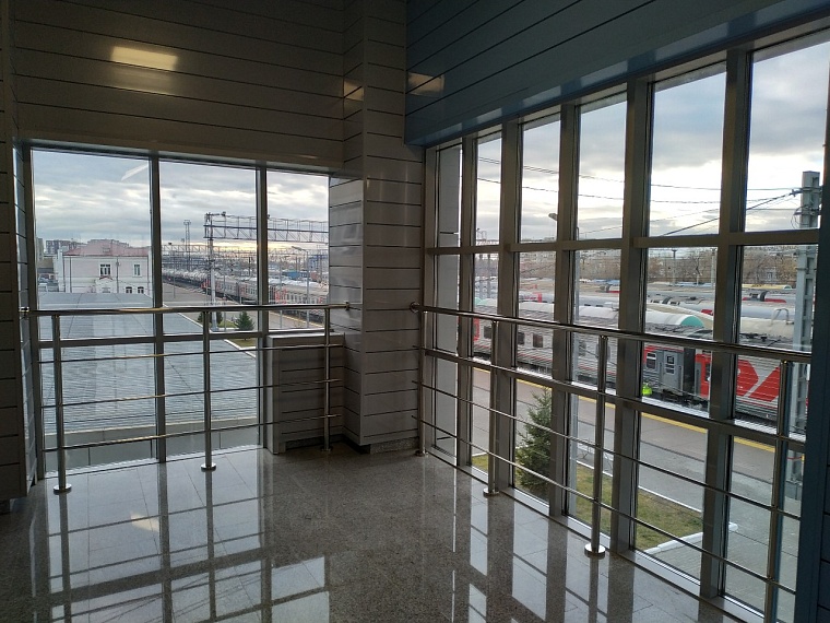 На тюменском железнодорожном вокзале открыли новый переход через пути