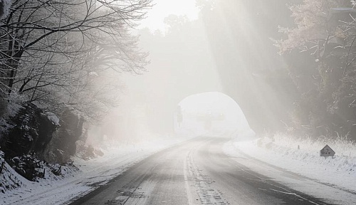 На трассе Тюмень-Омск ожидается туман и ухудшение видимости